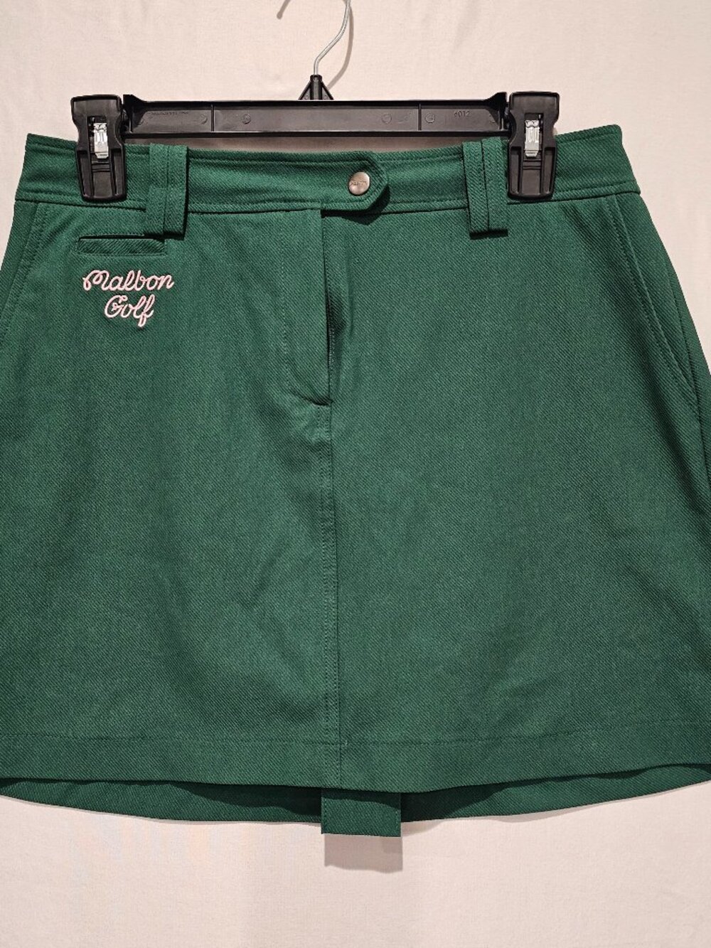 Malbon Golf Women's Green Skirt Size M, Embroidered Script Logo EUC